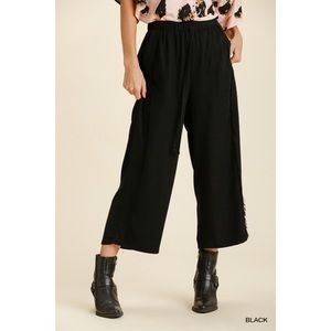 NEW Umgee Black Poly Knit Wide Leg Crops
